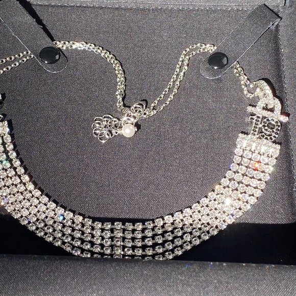 CHANEL 2022A CLASSIC SILVER TONE CC 19 LOGO CHOKER NECKLACE WHITE BLACK CRYSTALS - Picture 9 of 15